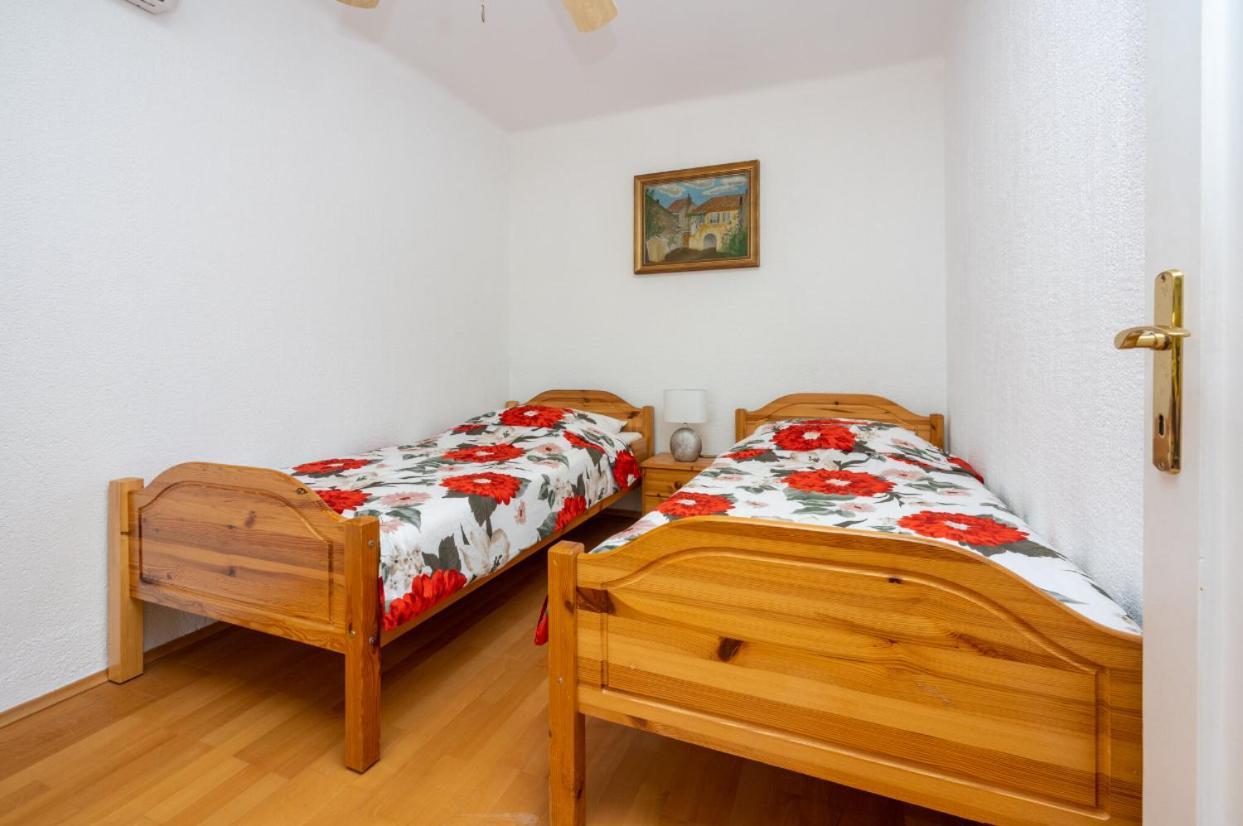 Kuca Za Odmor Antic - Holiday House Antic Novi Vinodolski Dış mekan fotoğraf